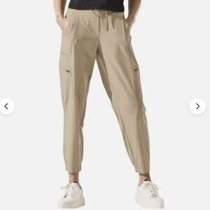 NWOT Athleta Women's Go Far Travel Venture Pant in Khaki Tan Size 8 Tall